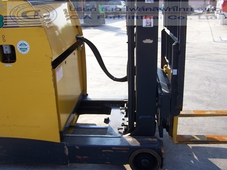 ขายรถยกไฟฟ้า KOMATSU รุ่น FB13RS-12