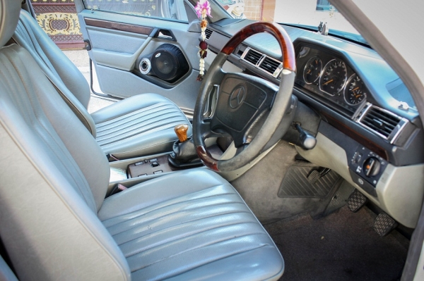 ขาย BENZ E200