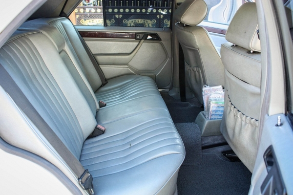 ขาย BENZ E200