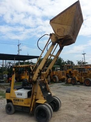 รถตัก TCM SD12-3 นำเข้าจากญี่ปุ่น สวย พร้อมใช้งาน ขายถูก 090-986-2521 อ๊อบ