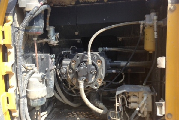 Sumitomo SH200-5 SN: 200A5-2201-YR2010-4955 Hr นำเข้าตรงจากญี่ปุ่น