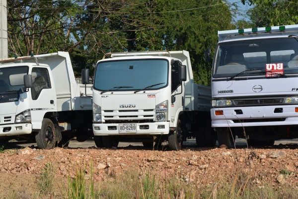 ISUZU NPR 150 hp กระบะดั้ม รถสวยมาก