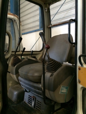 Komatsu PC40-7-23228 สภาพสวย ถึงไทยแล้ว ราคาถูกครับ