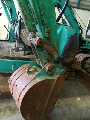 Komatsu PC40-7-23228 สภาพสวย ถึงไทยแล้ว ราคาถูกครับ