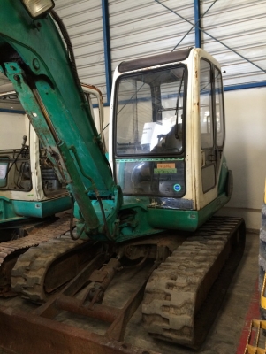 Komatsu PC40-7-23228 สภาพสวย ถึงไทยแล้ว ราคาถูกครับ