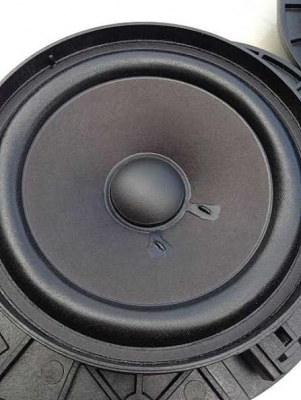 ลำโพง BOSE แท้ของใหม่ อยู่ในพาสอะไหล่ของ Mazda RX8