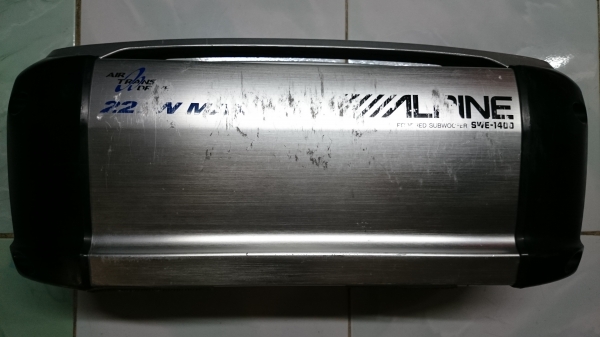 Bazuka รถยนต์ ALPine SWE-1400 Max 220 W