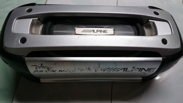 Bazuka รถยนต์ ALPine SWE-1400 Max 220 W