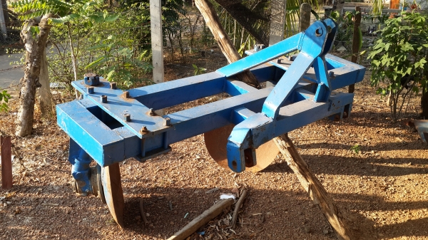 ขายผานยกร่องรถไถฟอร์ด ยี่ห้อ VT