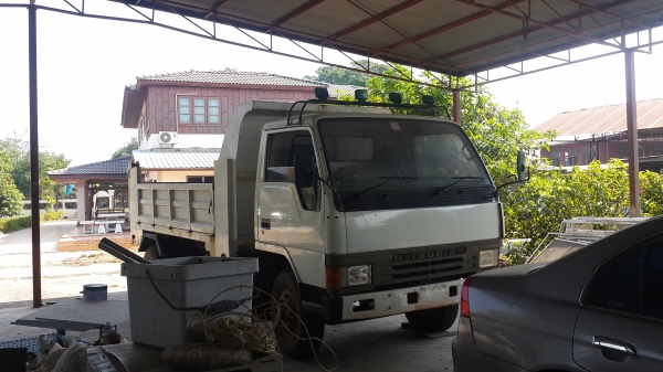 ขายเหมา รถบรรทุก 4 คัน 1,130,000 บาท ขายเหมา รถบรรทุก 4 คัน 1,130,000 บาท