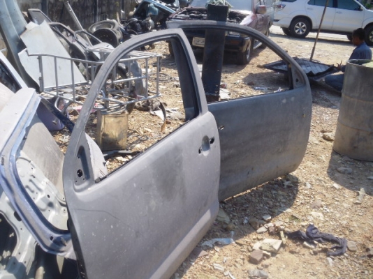 ขายหัวvigoสมาทร์แค๊ป+ประต2บาน+แค๊ป2บานรวมทั้งหมด19000บาท