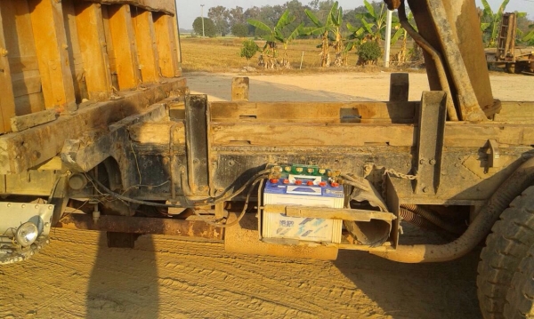 ขายรถบรรทุกสิบล้อหน้ายาวดัมพ์ เครื่อง 6BG-175 แรง 2 เพลา ช่วงล่าง 200 เกียร์ HO สโลด์ F ขายรถบรรทุกสิบล้อหน้ายาวดัมพ์ เครื่อง 6BG-175 แรง 2 เพลา ช่วงล่าง 200 เกียร์ HO สโลด์ F