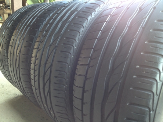 ยางบริดสโตน245 45R17ปี2013Polandสวยๆ