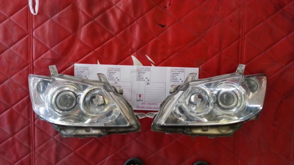 เสื้อโคมไฟหน้า Camry 2.4V ปี 06-08  รุ่น HID ของแท้มือสอง
