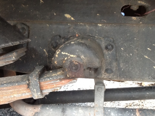 6 ล้อ อีซูสุ  (ไม่ดั้ม)  สภาพพร้อมใช้งาน  (ลองอ่านรายละเอียดด้านล่าางดู) เล่มพร้อม....โอน