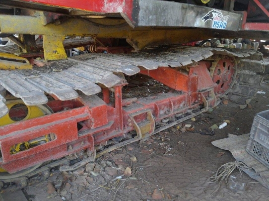 ขายรถเกี่ยวข้าวไทยเส็งยนต์