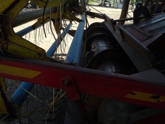 ขายรถเกี่ยวข้าวไทยเส็งยนต์