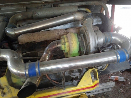 ขายรถเกี่ยวข้าวไทยเส็งยนต์