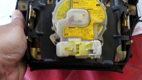 ถุงลมนิรภัย TOYOTA ไม่ทราบรุ่น ปลั๊กหลังแบบใหญ่ ของแท้มือสอง