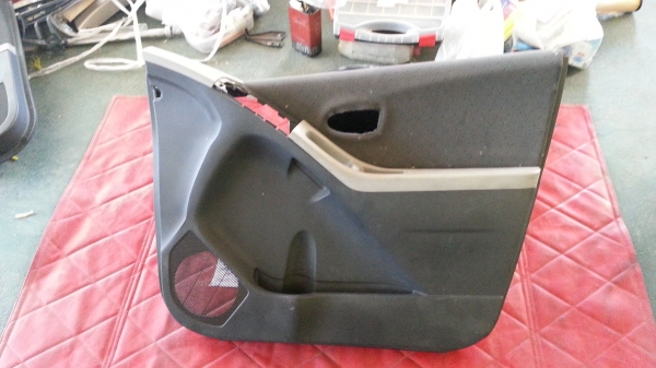 ชุดแผงประตู ยาริส ตัวแรก