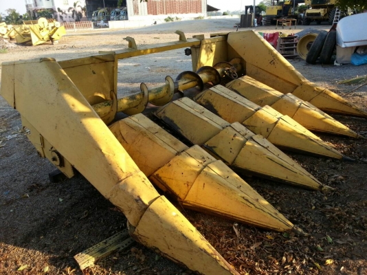 หัวตัดข้าวโพด จอนเดียร์ 5 ร่อง พับได้