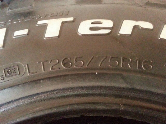 ขายยาง BF MUD KM2 265 x 75 x 16 ขายยาง BF MUD KM2 265 x 75 x 16