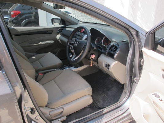 CITY 1.5 ปี 2009 ติด LPG ออกรถ 20,000