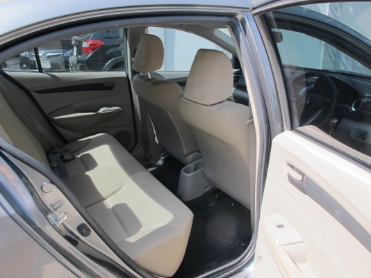 CITY 1.5 ปี 2009 ติด LPG ออกรถ 20,000