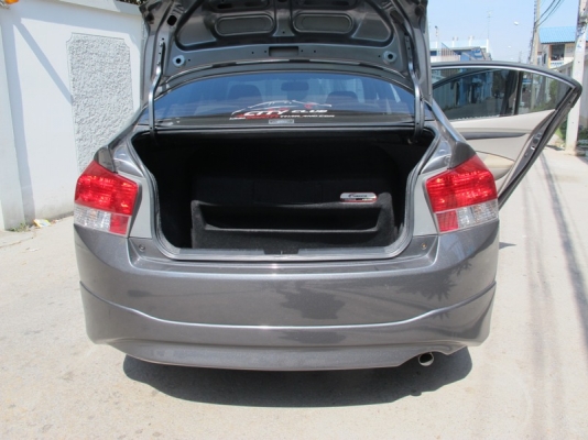 CITY 1.5 ปี 2009 ติด LPG ออกรถ 20,000