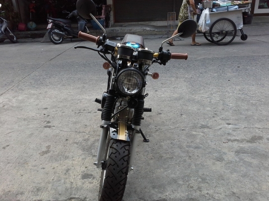 Stallion mini solo cafe สตาร์ทมือ เครื่อง 125 cc วิ่ง 100 กม.ซื้อเงินสดป้ายแดงมาได้เดือนเดียว มีเล่มพร้อม ภาษีพรบ.เต็มทั้งปี คุ้มมากๆ เจ้าของใช้ไม่ถนัดเอามาเทิร์นคันอื่นที่ร้านไป รถสวยมาก พอๆป้ายแดง