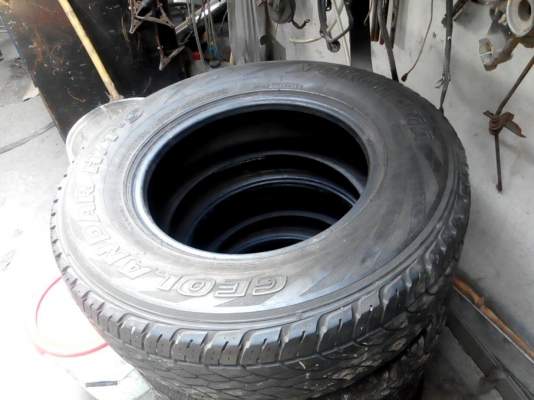 ขายยาง+แม๊ก ปาเจโร่และฟอจูนเนอร์ครับ