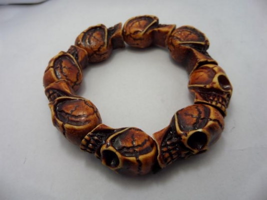 ข้อมือหัวกระโหลก