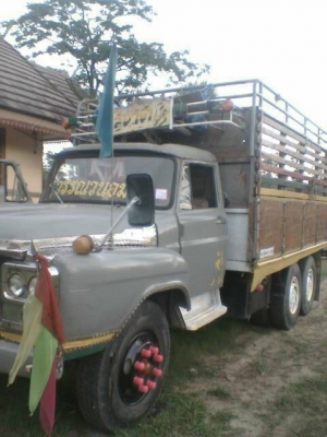 ขายสิบล้อหน้ายาวเพลาเดียวช่วงล่างใหญ่รถสวยมากเลยครับพร้อมใช้พร้อมโอน