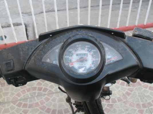 ขายฮอนด้าคลิกราคา 6500พร้อมทะเบียน