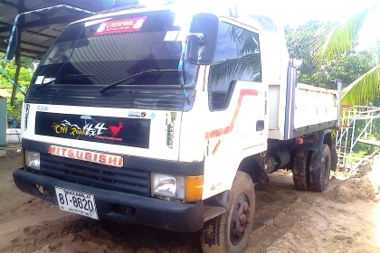 หกล้อดั้ม มิตรซู แคนเตอร์ 115แรง สภาพพร้อมใช้งาน ทะเบียนพร้อมใช้