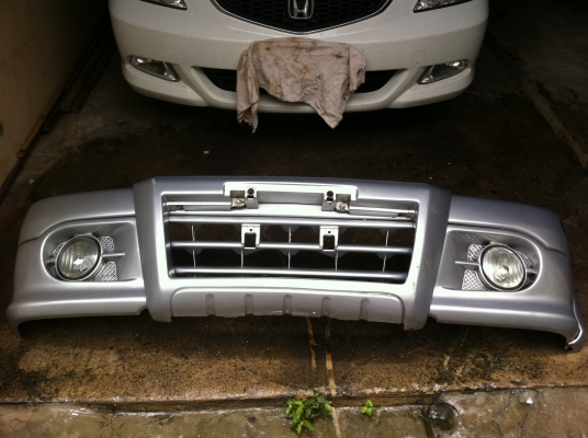 ขายกันชนหน้าtoyota sportrider