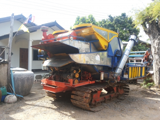 ขายรถเกี่ยวข้าว