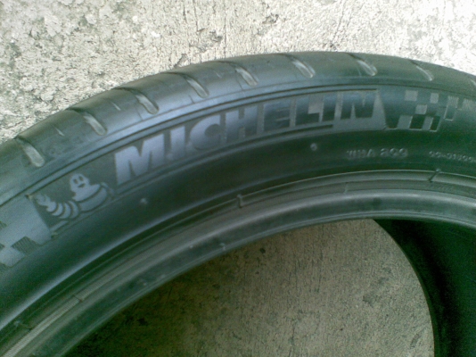 ยายมิชลิน  235/40/18 ปี 12
