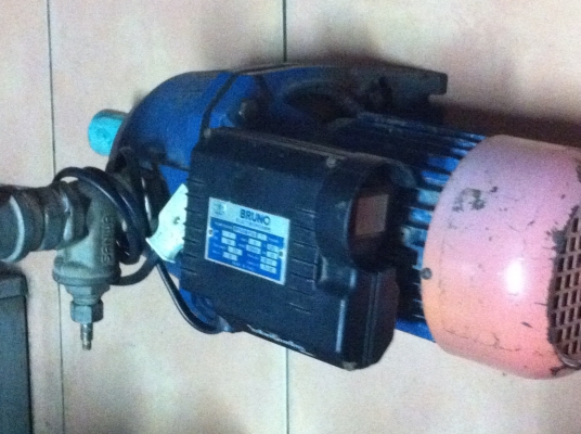 ปั็มดูดน้ำลึก BRUNO ขนาด 1 นิ้ว 1แรงม้า ใช้งานมาน้อยพร้อมใช้