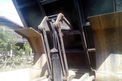 ISUZU ROCKY 175 HP 6BG1 หกล้อดั๊มพ์ หัวเก๋งแล็ปลายอย่างสวยภายในเก๋งคอนโซลสวย แอร์ พวงมาลัยเพาเวอร์ ระบบเบรคทริ๊ปฟี้ครบ เครื่องแรงดีไม่เยิ้ม ช่วงล่างคัชซีสวยตลอดทั้งเส้น ยาง 8.25 ขอบ 16 สภาพดี 70\% พร้อมใช้งาน เอกสารทะเบียนครบพร้อม ราคาต่อรองได้ครับ ISUZU ROCKY 175 HP 6BG1 หกล้อดั๊มพ์ หัวเก๋งแล็ปลายอย่างสวยภายในเก๋งคอนโซลสวย แอร์ พวงมาลัยเพาเวอร์ ระบบเบรคทริ๊ปฟี้ครบ เครื่องแรงดีไม่เยิ้ม ช่วงล่างคัชซีสวยตลอดทั้งเส้น ยาง 8.25 ขอบ 16 สภาพดี 70\% พร้อมใช้งาน เอกสารทะเบียนครบพร้อม ราคาต่อรองได้ครับ