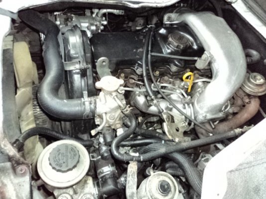 รถตู้หลังคาเตี้ยช่วงยาว