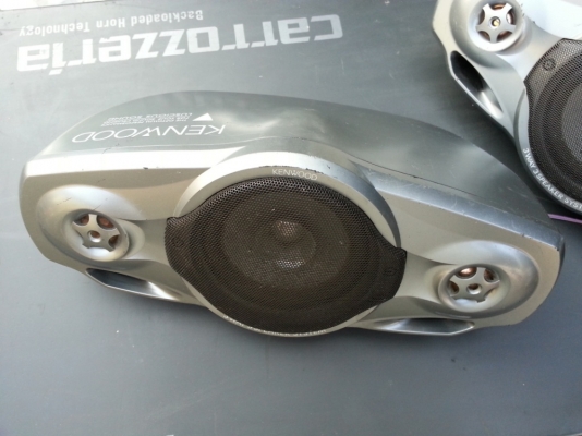 ลำโพงกล่อง Kenwood KSC-01X แบบ 3 ทาง สวยๆ เสียงดี ลำโพงกล่อง Kenwood KSC-01X แบบ 3 ทาง สวยๆ เสียงดี
