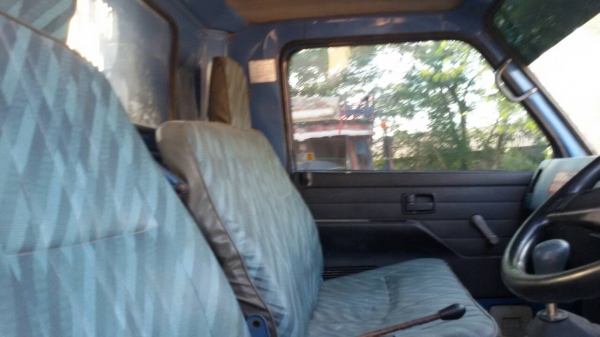 หกล้อ อีซูซุ NPR115ดั้ม สภาพดีพร้มใช้งาน ทะเบียนพร้อม ราคา459000บ คุยได้เด้อ