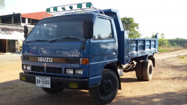 หกล้อ อีซูซุ NPR115ดั้ม สภาพดีพร้มใช้งาน ทะเบียนพร้อม ราคา459000บ คุยได้เด้อ