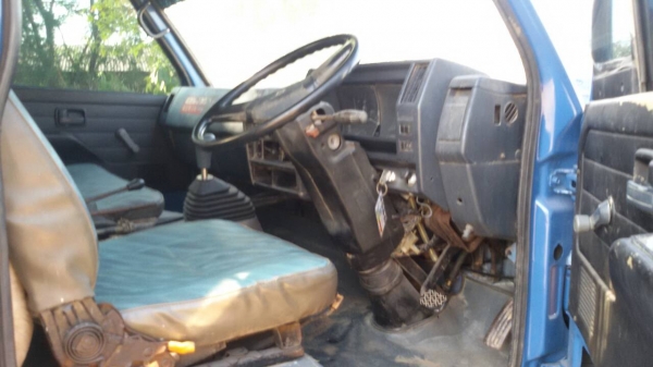 หกล้อ อีซูซุ NPR115ดั้ม สภาพดีพร้มใช้งาน ทะเบียนพร้อม ราคา459000บ คุยได้เด้อ