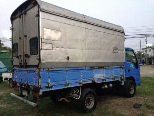 ISUZU NKR สี่ล้อไม่ติดเวลา สภาพพร้อมใช้งานแถมหลังคาด้านหลังไปด้วยเลย ISUZU NKR สี่ล้อไม่ติดเวลา สภาพพร้อมใช้งานแถมหลังคาด้านหลังไปด้วยเลย