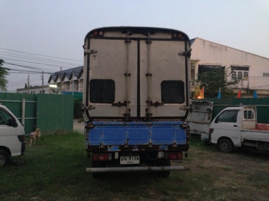 ISUZU NKR สี่ล้อไม่ติดเวลา สภาพพร้อมใช้งานแถมหลังคาด้านหลังไปด้วยเลย ISUZU NKR สี่ล้อไม่ติดเวลา สภาพพร้อมใช้งานแถมหลังคาด้านหลังไปด้วยเลย