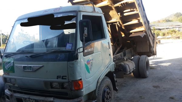 ขาย 6 ล้อ Hino FC 120 แรง ปี 95 โทร 0811838154