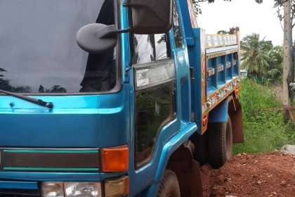 "ภาค2"หกล้อดั้มพ์ อีซูซุ FRR175แรง แอร์เย็นๆ power สภาพดีสีสวยๆพร้อมใช้งาน ทะเบียนพร้อมโอน