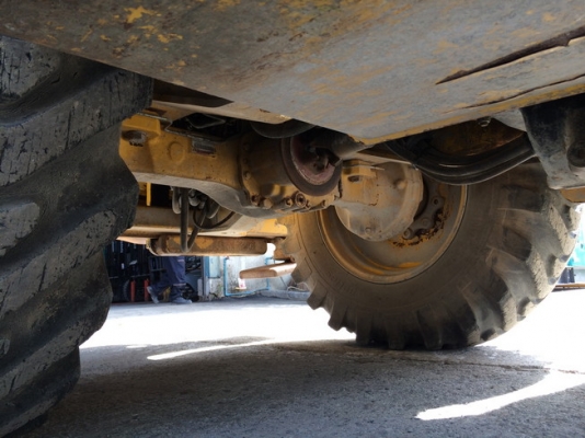 ราคาพิเศษ Komatsu WB93R-5 ปี 2007 นำเข้ามาจากอิตาลี ไม่แพงครับ